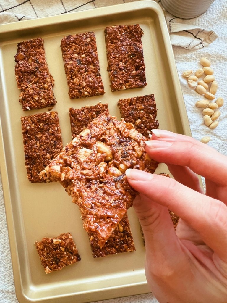 crunchy peanut butter granola bars (grain free, refined sugar free, scd diet)