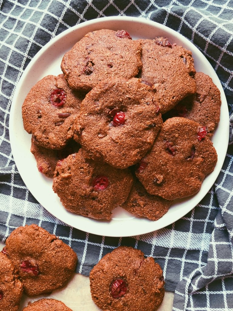 dark chocolate cranberry cookies