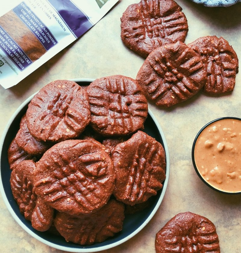 peanut butter & cacao cookies (grain free)