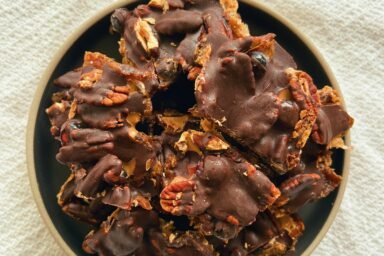 blueberry chocolate pecan date bark